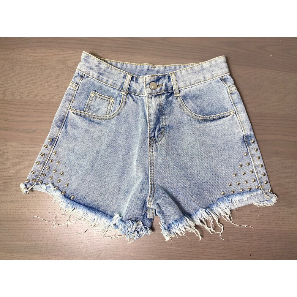 Jeans Fashion Boutique Mom Shorts XS Low Rise Cut Off‎ Shortie Silver Beads